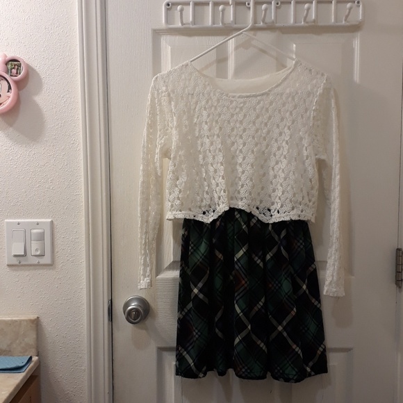 Dress - Picture 1 of 4